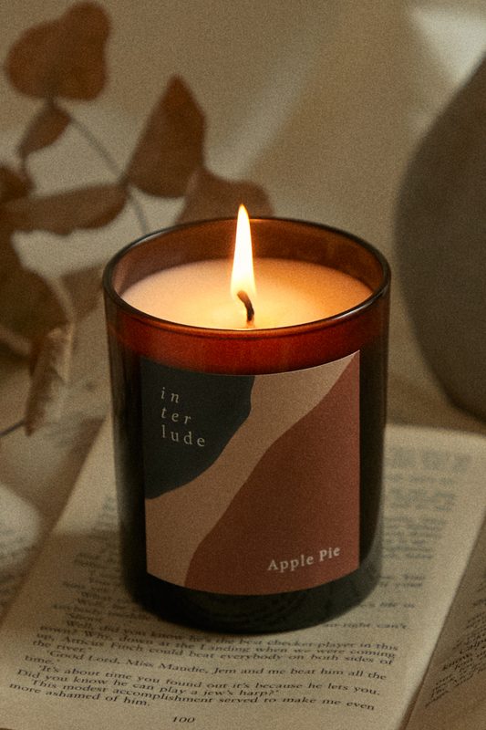 Violet Quinn Apple Pie Scented Candle